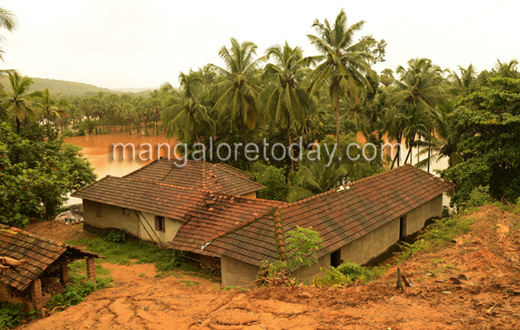 Moodushedde floods